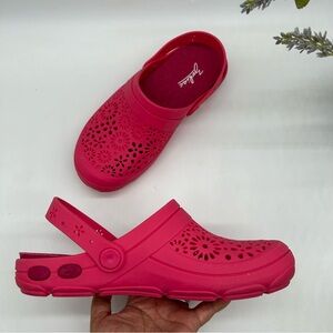 Zodiac women’s Swivel Strap Clogs - Flora in flamingo pink size 7M New in Box
